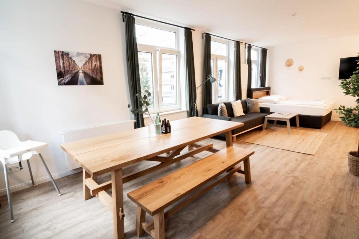 Apartamento Hamburg Gem For 12 Exterior foto
