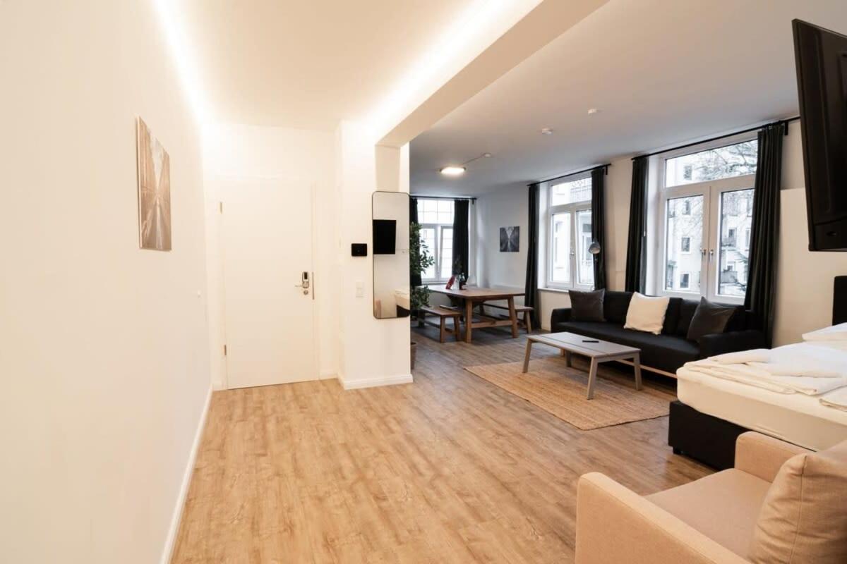 Apartamento Hamburg Gem For 12 Exterior foto